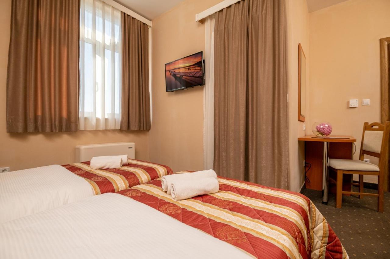 Hotel Luna Neum Exterior photo